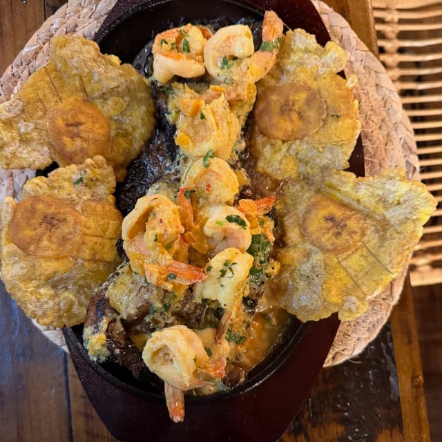 Surf & Turf | Mar y Tierra.